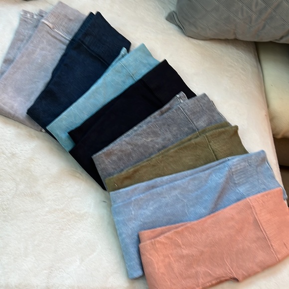 NEW😙ARRIVEL 👏🏻L.E.L.E dune X and flex ribbed high waisted Brazilian legging - Picture 3 of 16